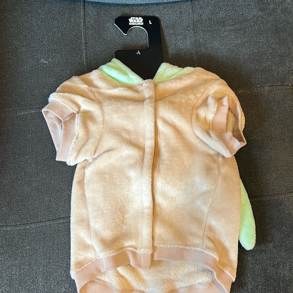 NWT Star Wars Mandalorian Baby Yoda/Grogu Pet Costume Size L